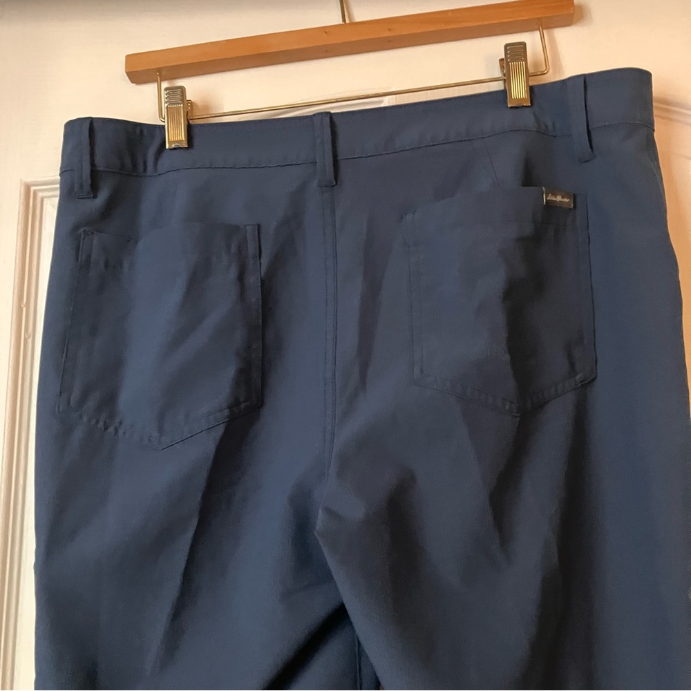 Eddie Bauer Women's Size 12 Blue Navy Ripstop Crop Pants With Pockets - Picture 11 of 14